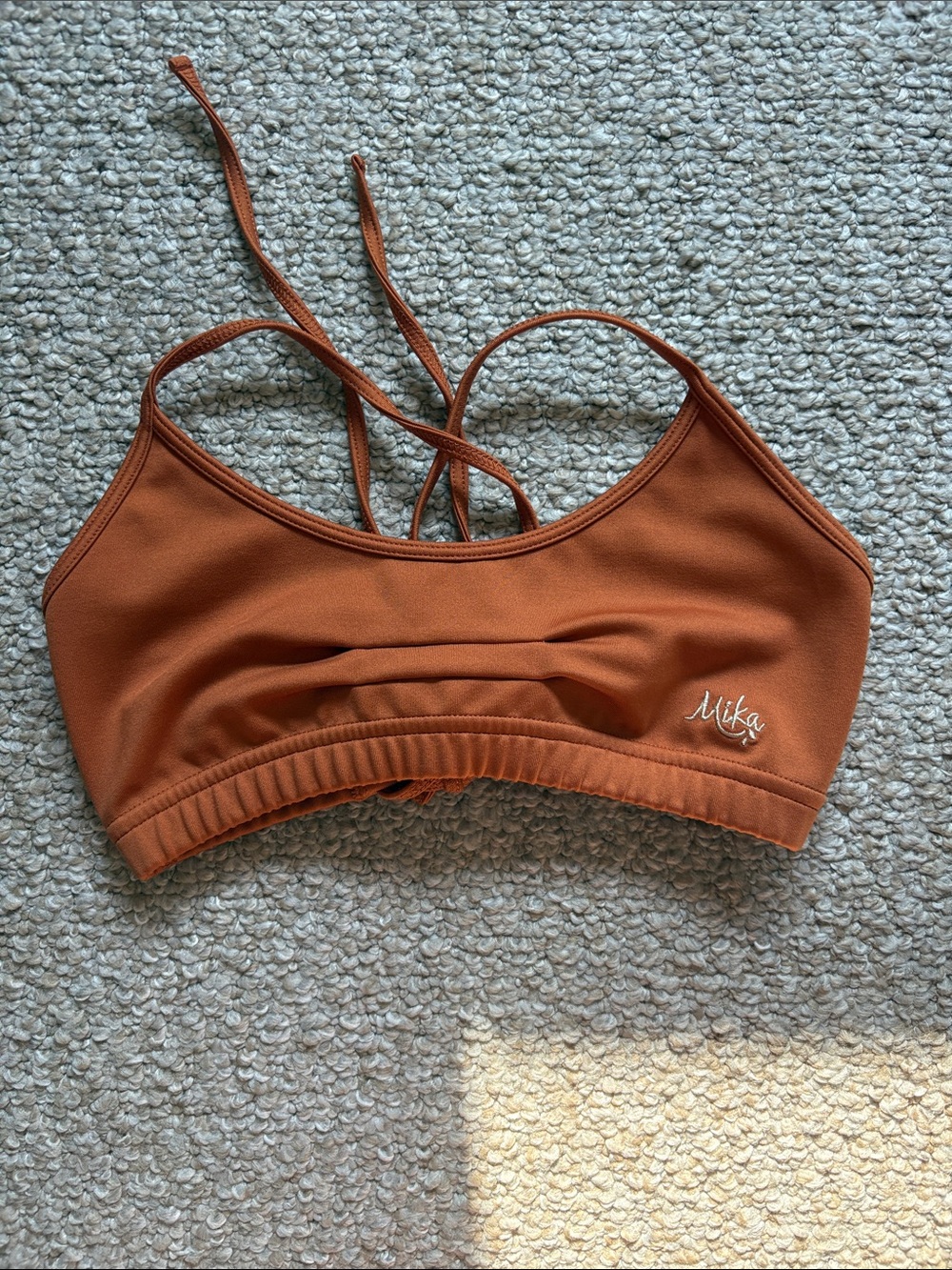 Mika Yoga Wear Brown Strappy Sports Bra with Multicolor Marble Leggings - Picture 3 of 6
